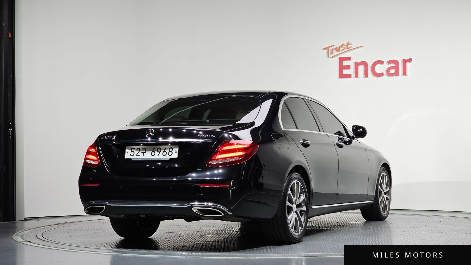 Mercedes-Benz E-Class W213 2019 — миниатюра 2