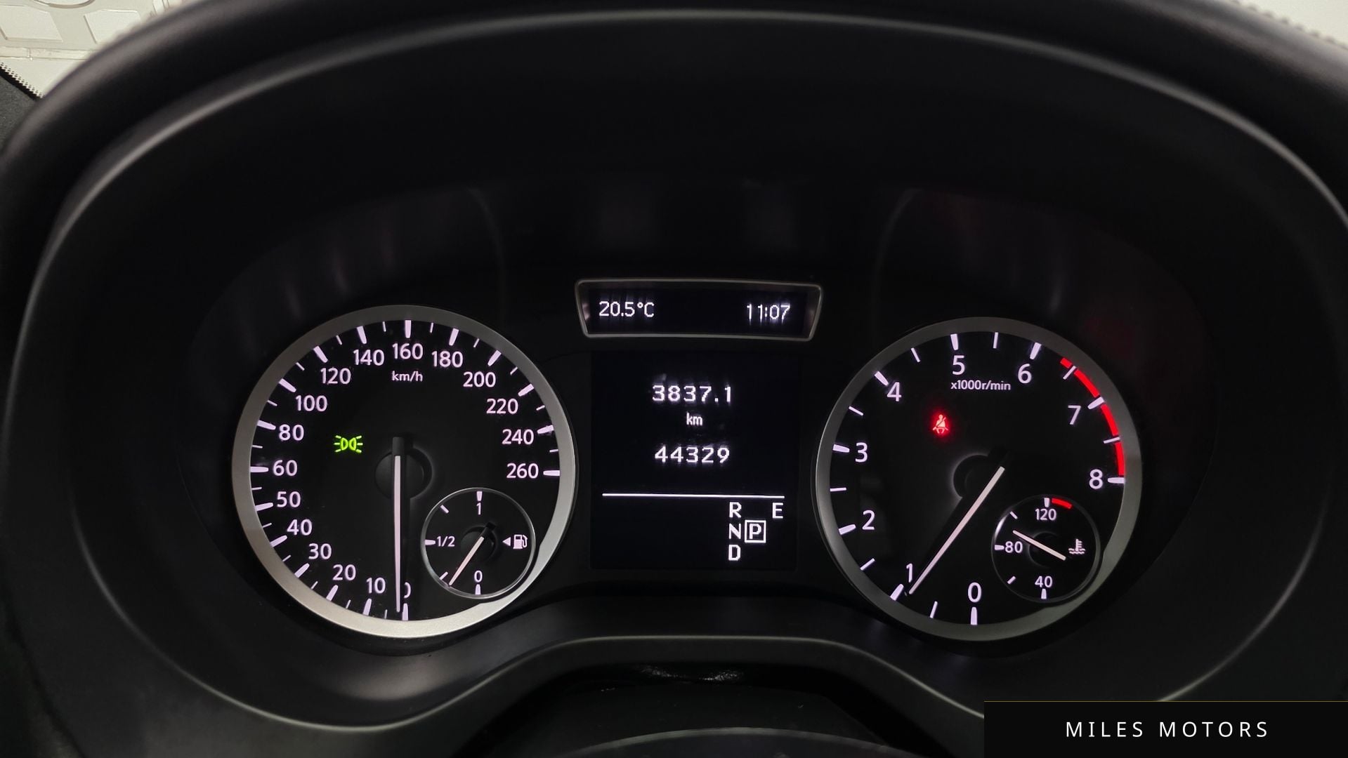 Infiniti Q30 2019 — миниатюра 11