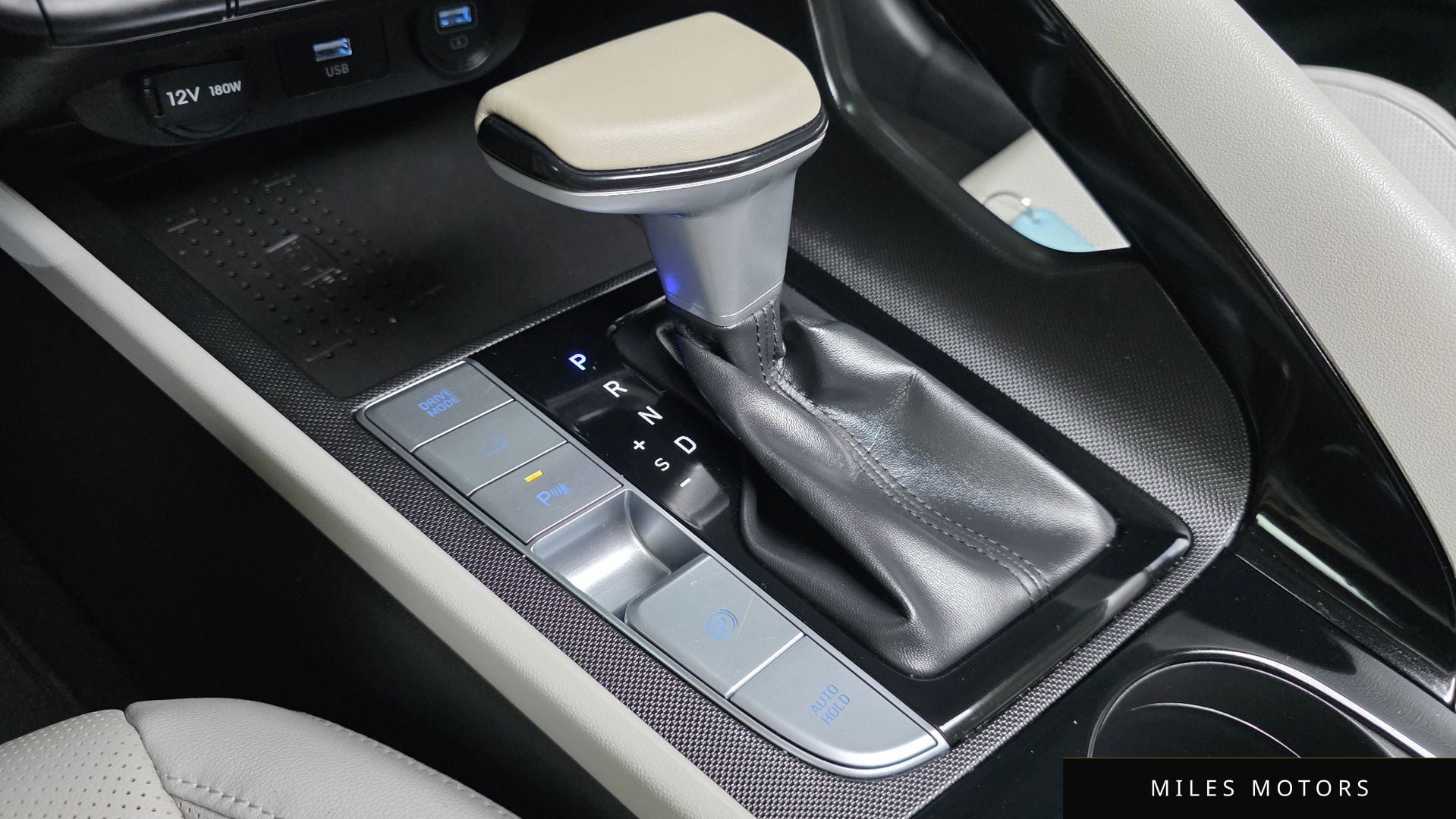 Hyundai AVANTE 2022 — миниатюра 12