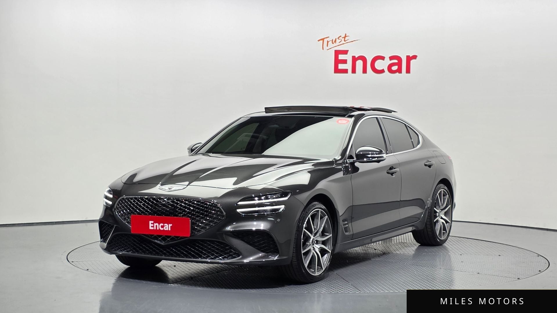 Genesis G70 2025 — фото 1 из 12