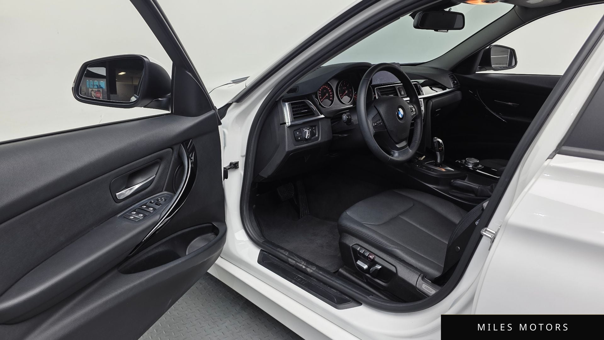 BMW 3 Series (F30) 2016 — миниатюра 10