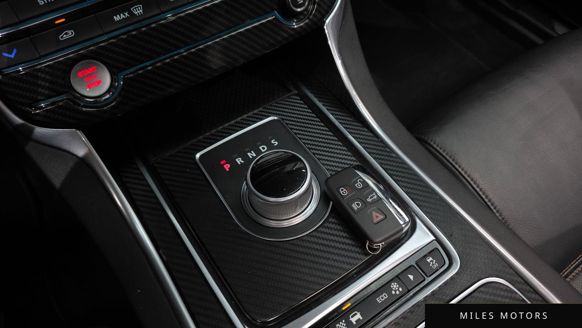 Jaguar XE 2016 — миниатюра 9