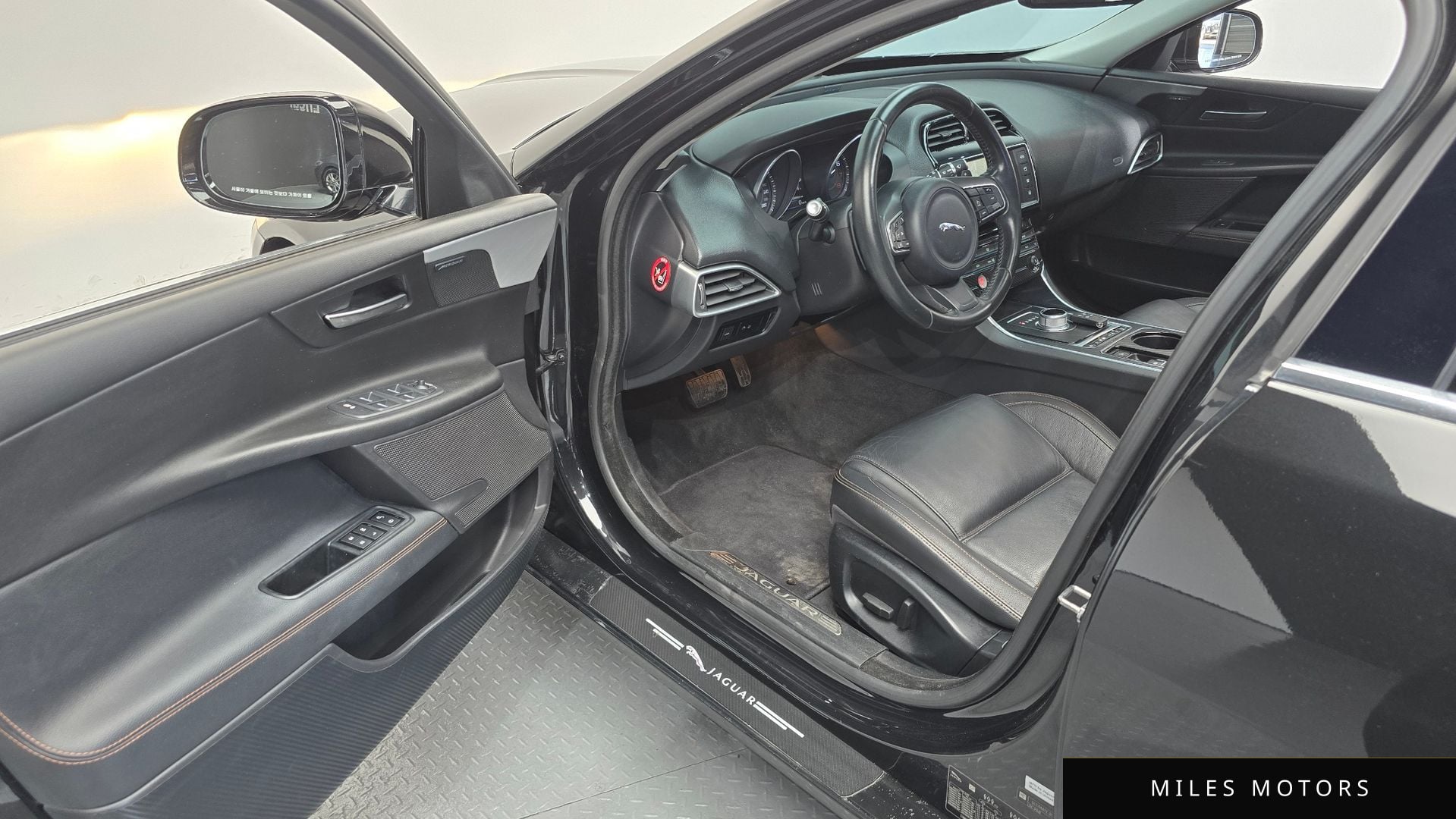 Jaguar XE 2016 — миниатюра 10