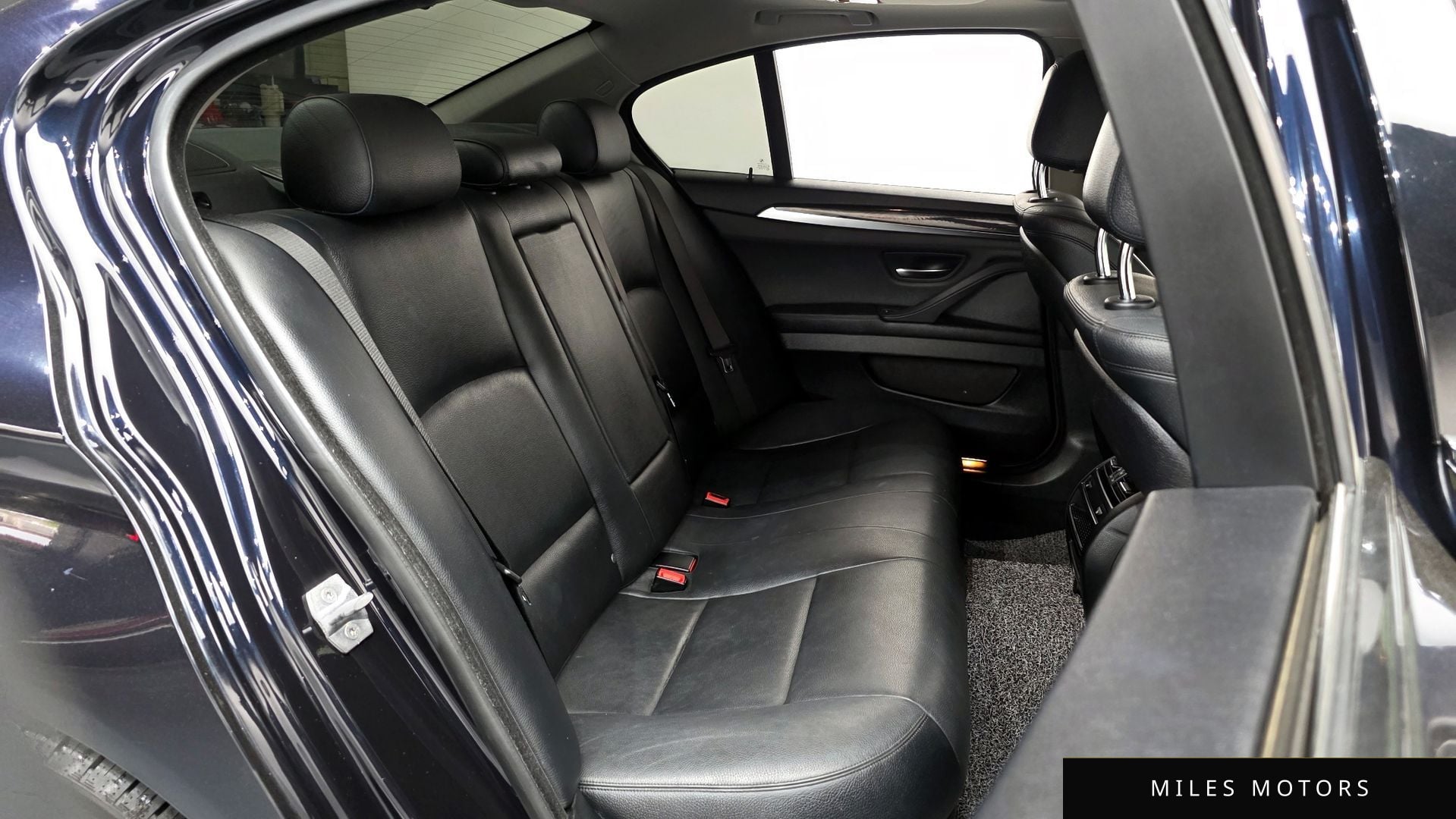 BMW 5 Series (F10) 2016 — миниатюра 11