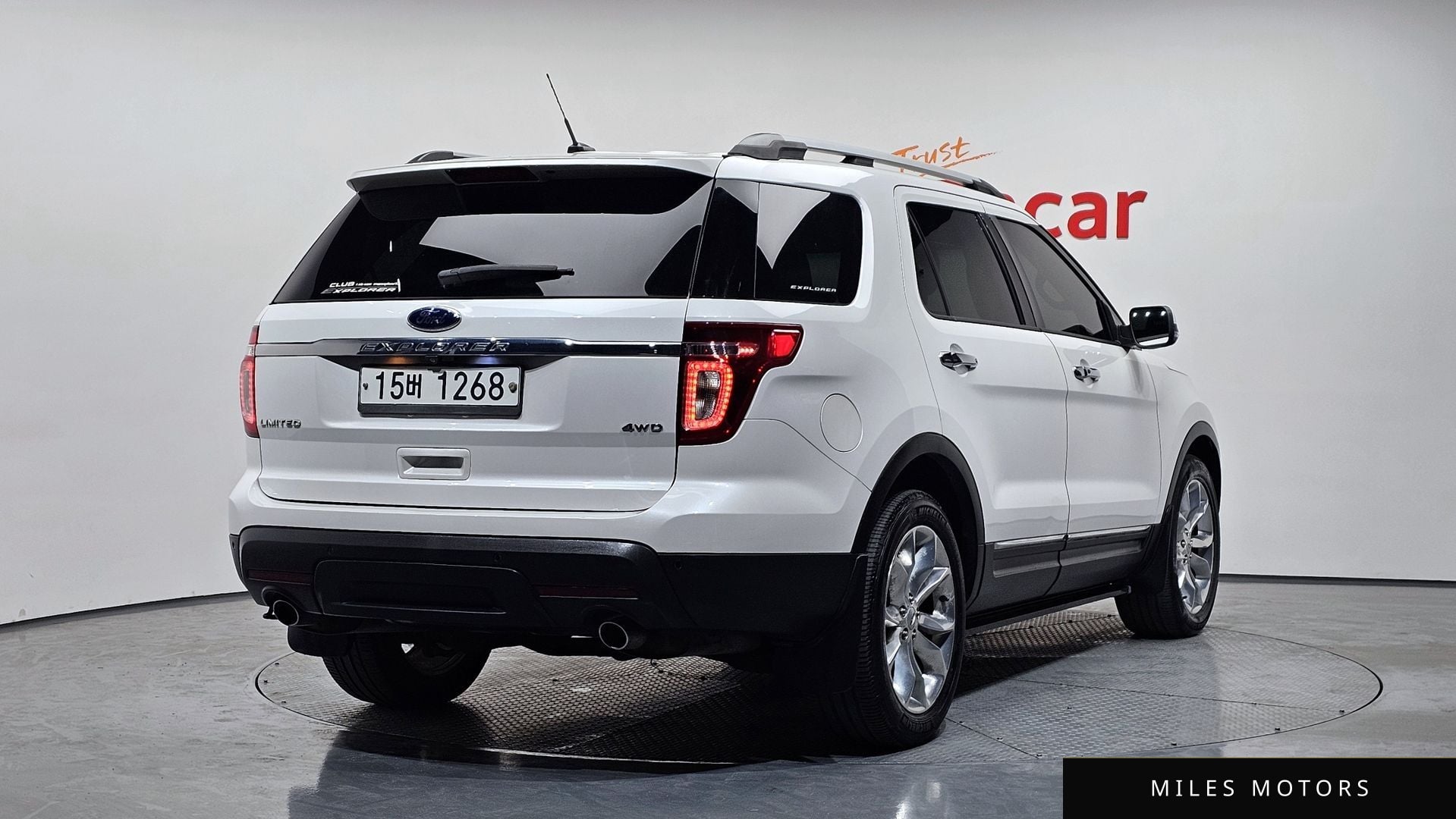 Ford Explorer 2014 — миниатюра 2
