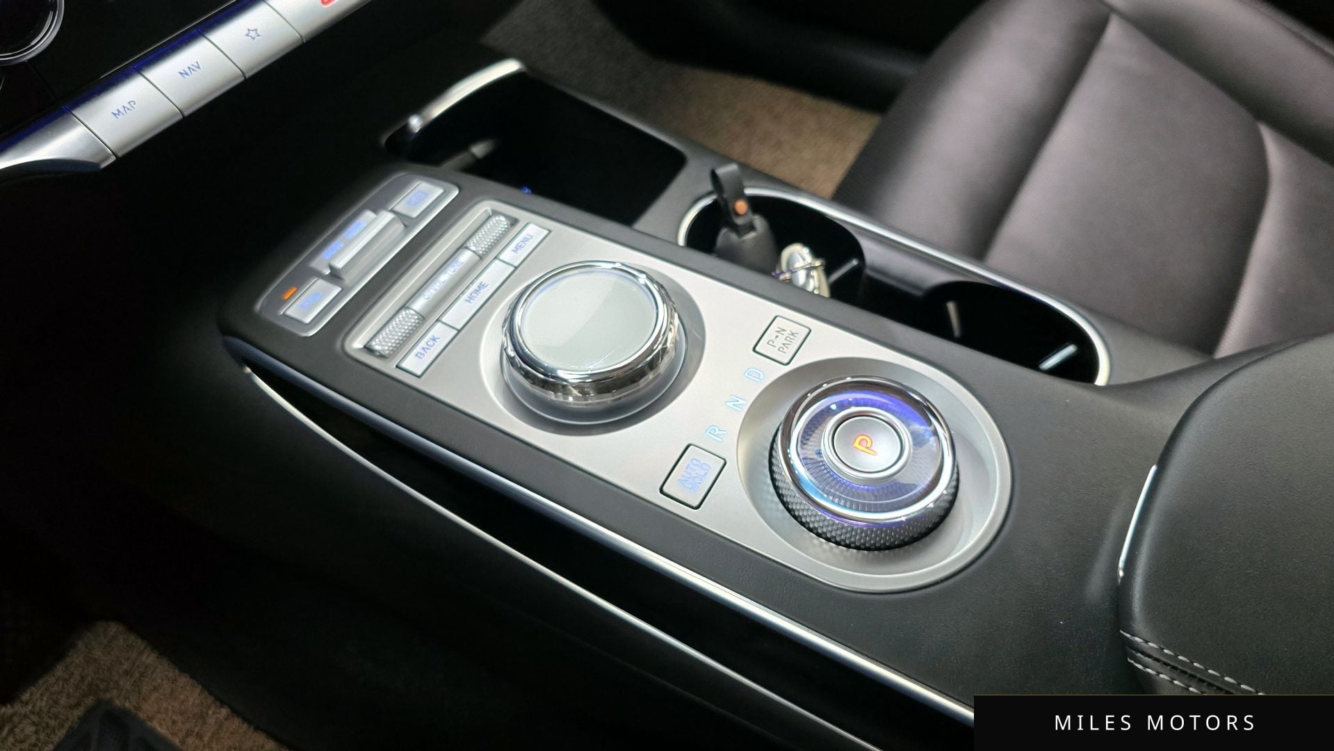 Genesis GV70 2024 — миниатюра 12
