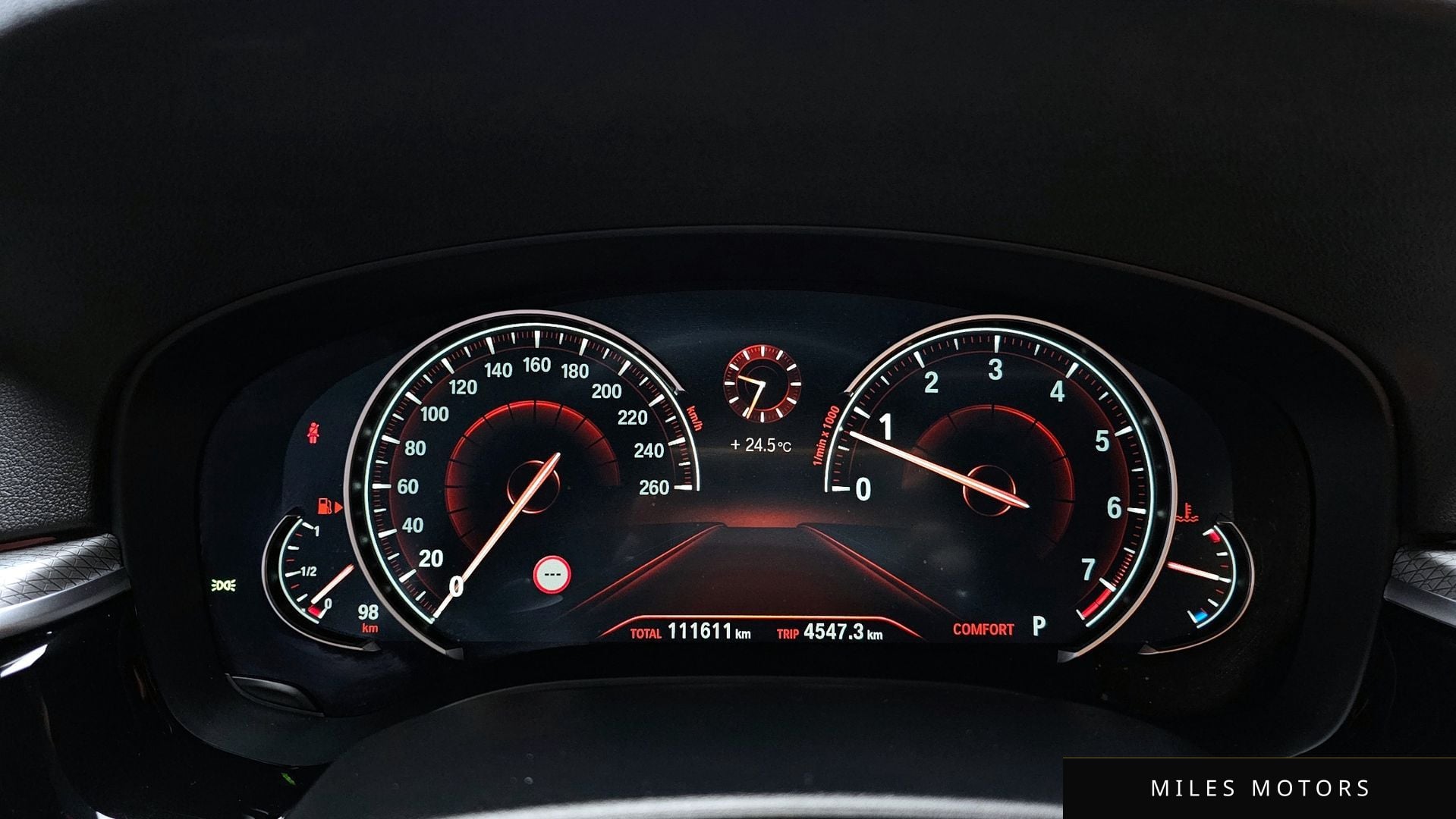 BMW 5 Series (G30) 2017 — миниатюра 8