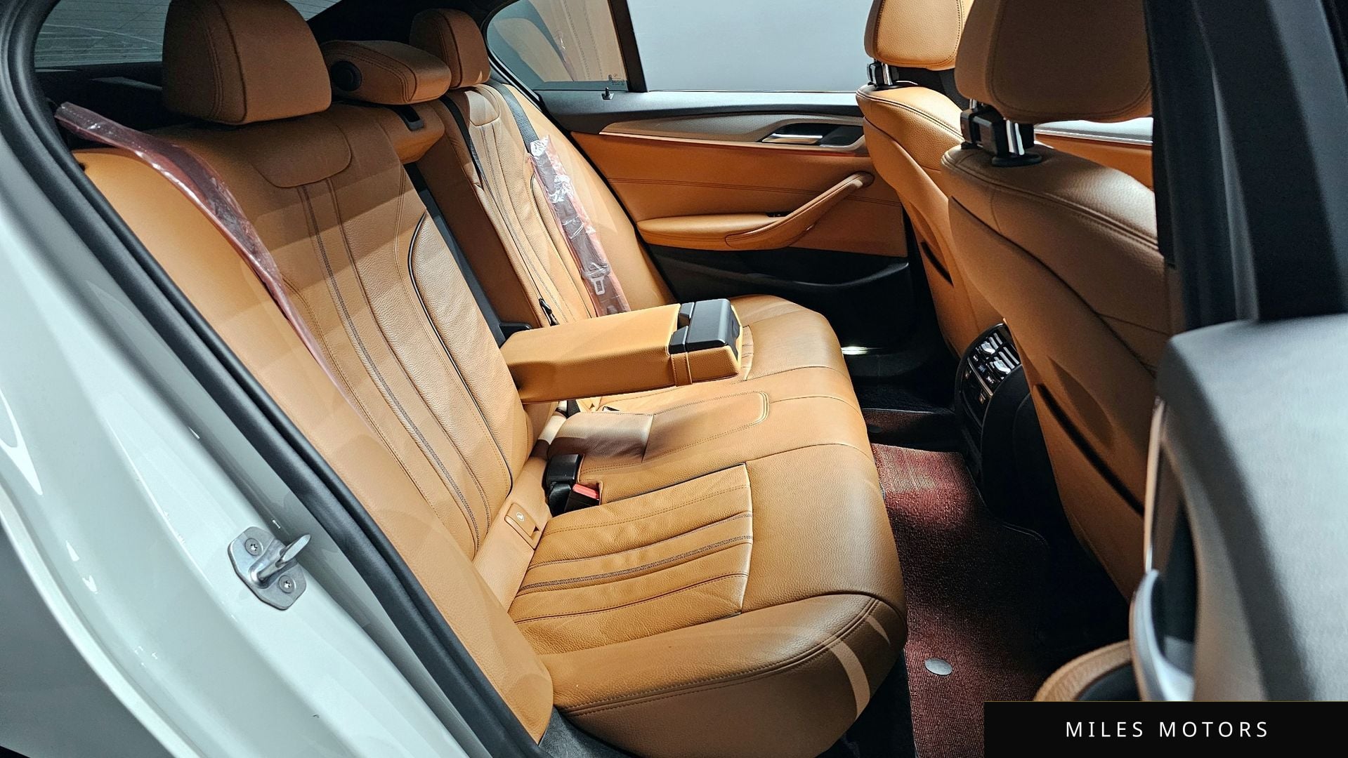 BMW 5 Series (G30) 2017 — миниатюра 12