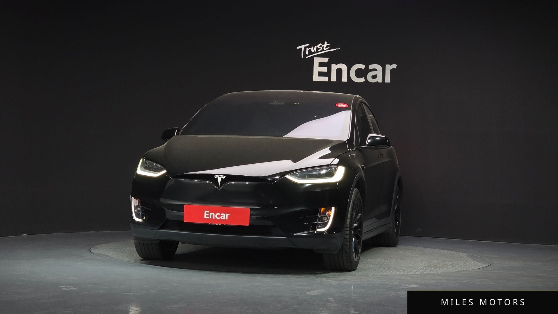 Tesla Model X 2020 — миниатюра 3