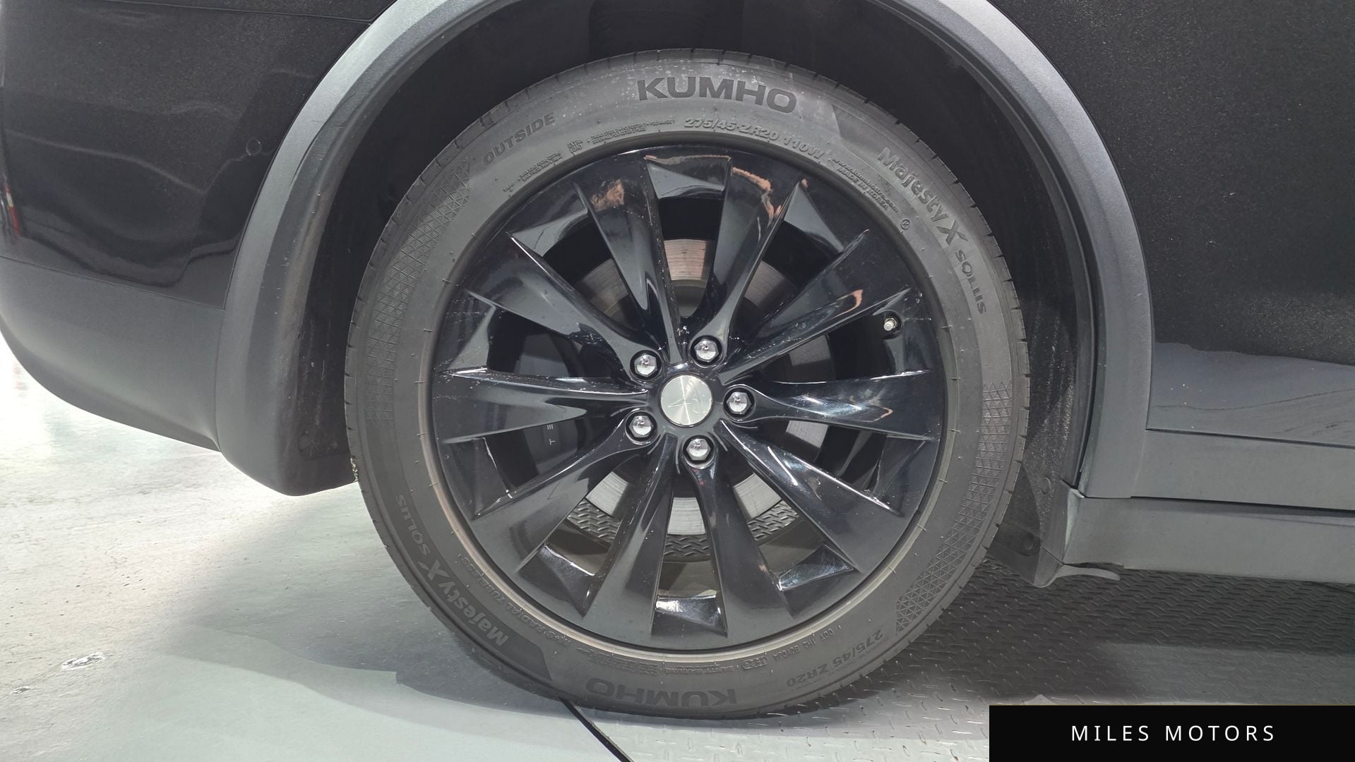 Tesla Model X 2020 — миниатюра 5