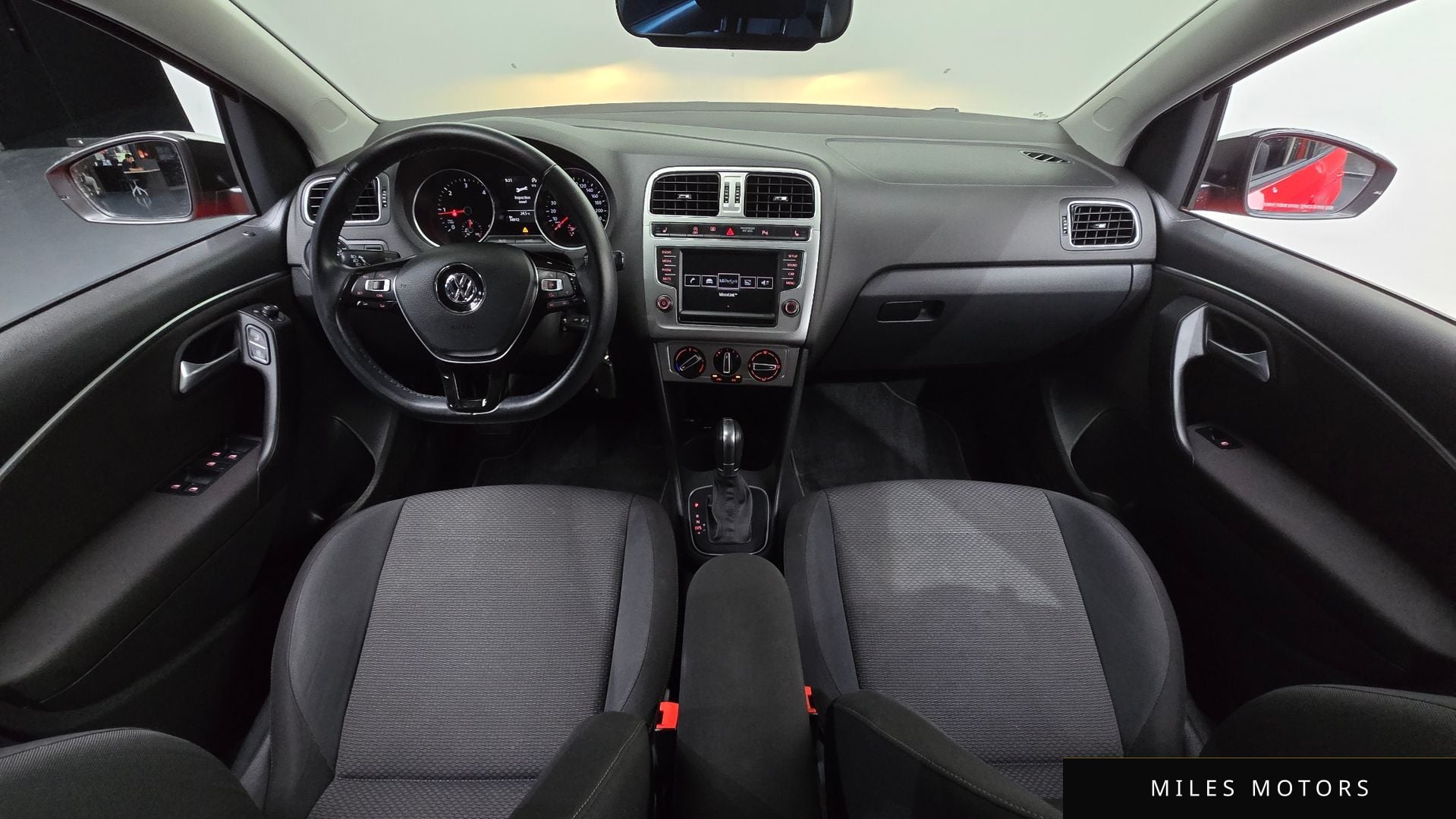 Volkswagen Polo 2015 — миниатюра 7