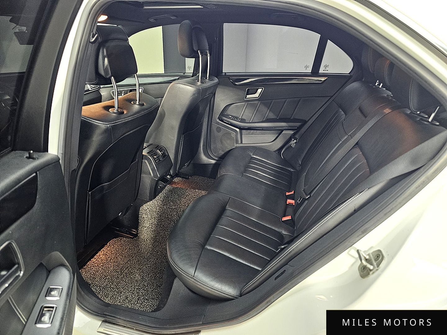 Mercedes-Benz E-Class W212 2016 — миниатюра 9