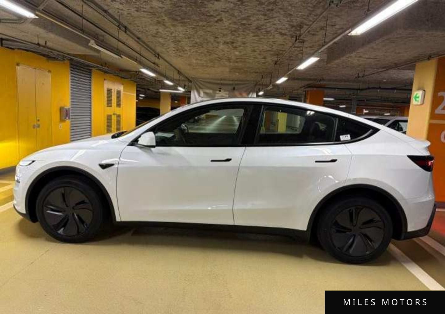 Tesla Model Y 2026 — миниатюра 5