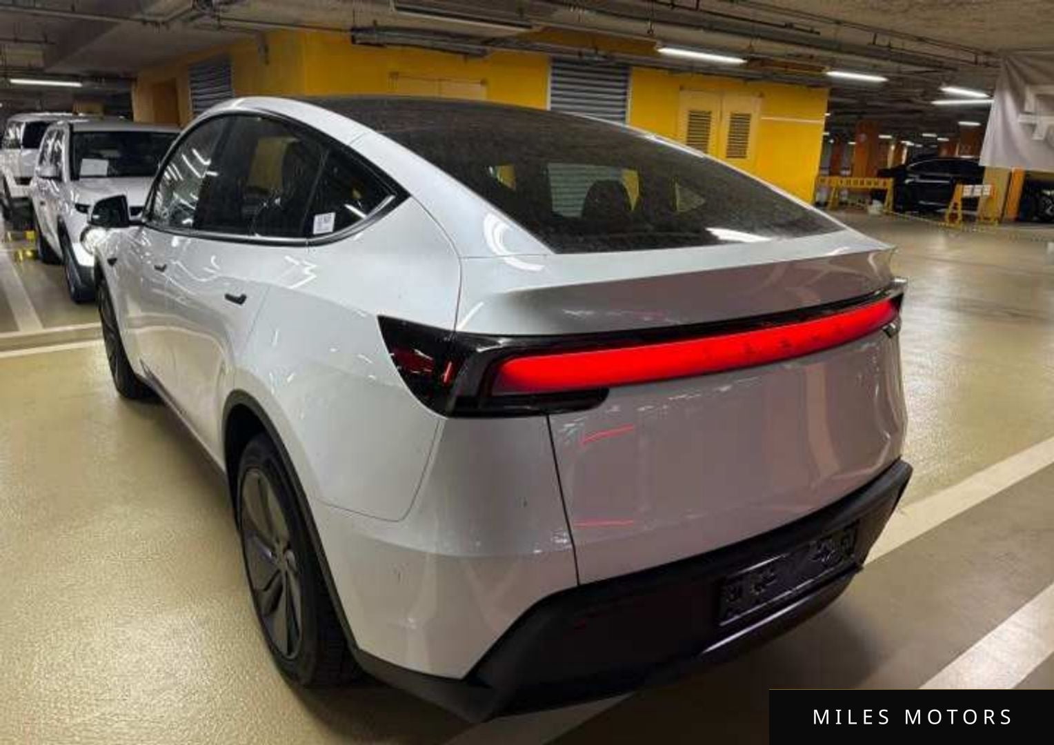 Tesla Model Y 2026 — миниатюра 9