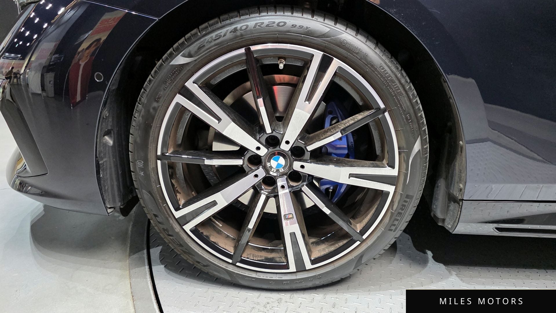 BMW 5 Series (G60) 2025 — миниатюра 5