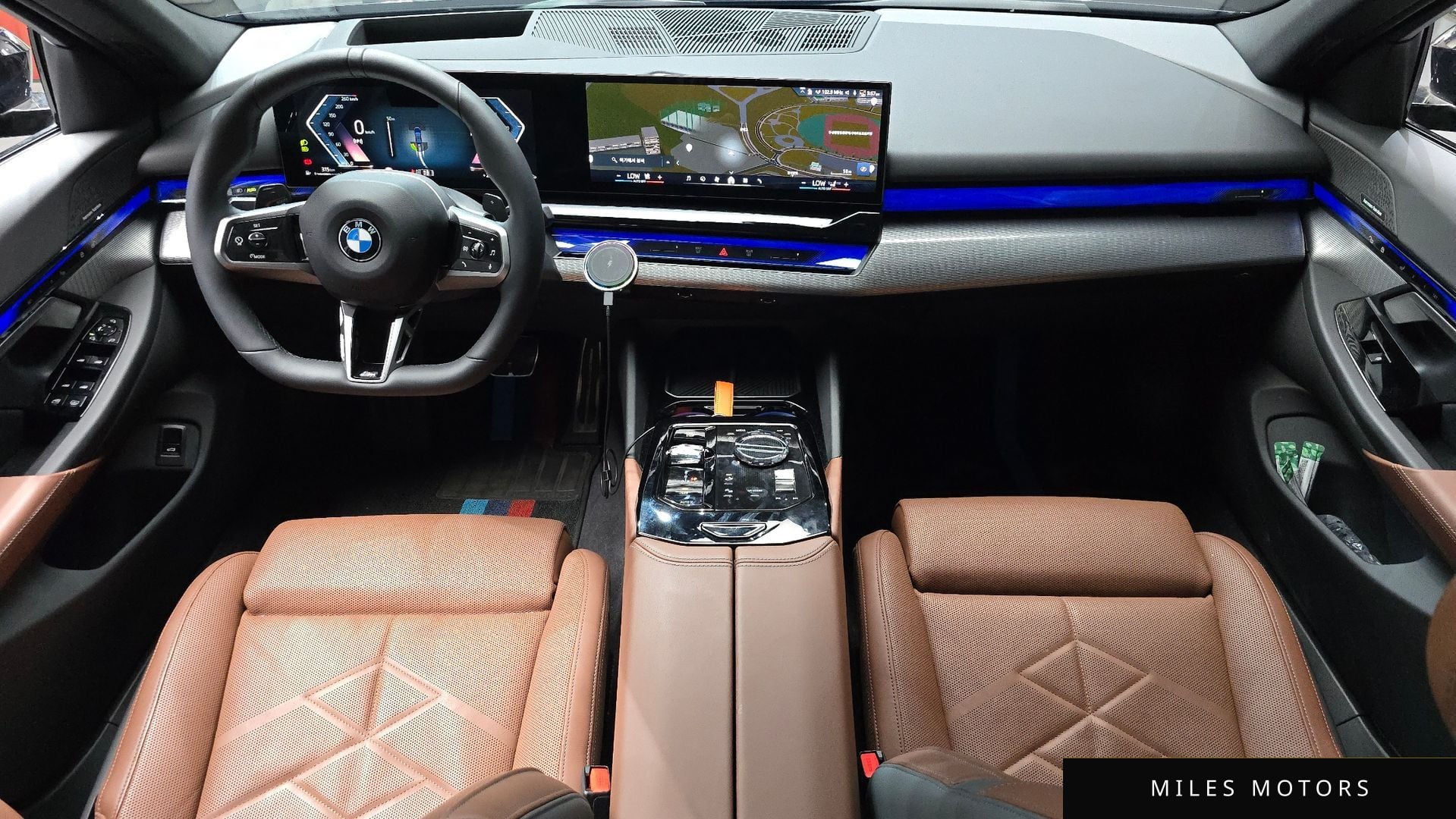 BMW 5 Series (G60) 2025 — миниатюра 10