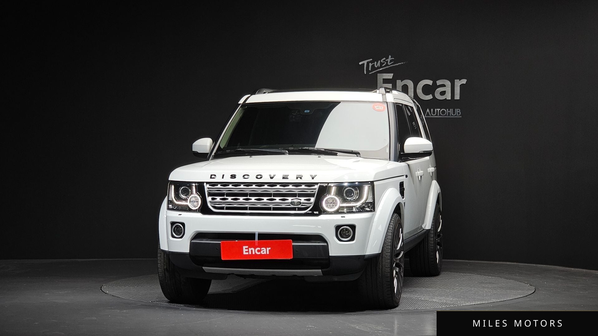 Land Rover Discovery 2016 — миниатюра 3