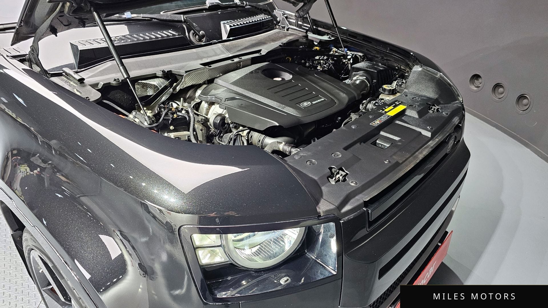 Land Rover Defender 2020 — миниатюра 6