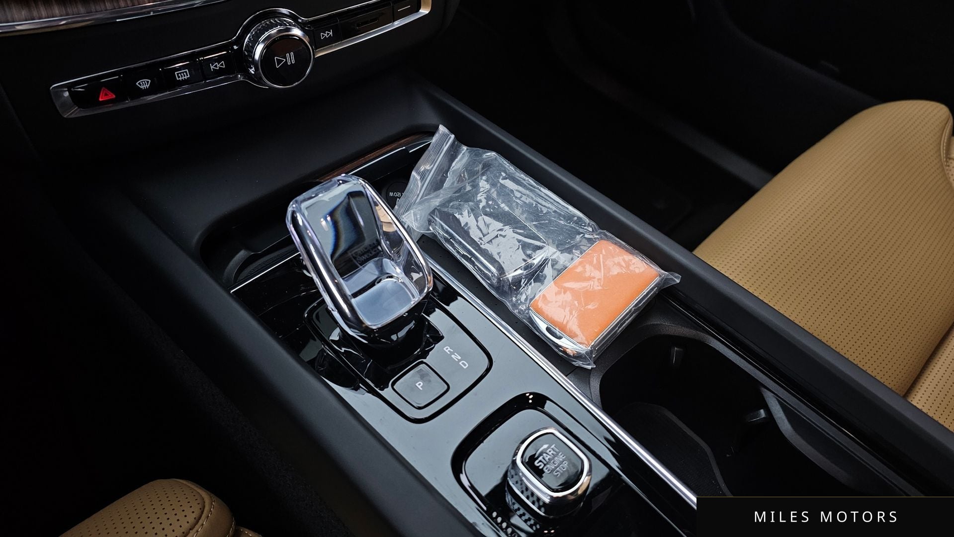 Volvo XC60 2024 — миниатюра 12