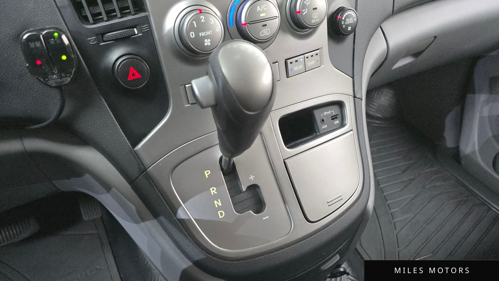 Hyundai Starex 2015 — миниатюра 12