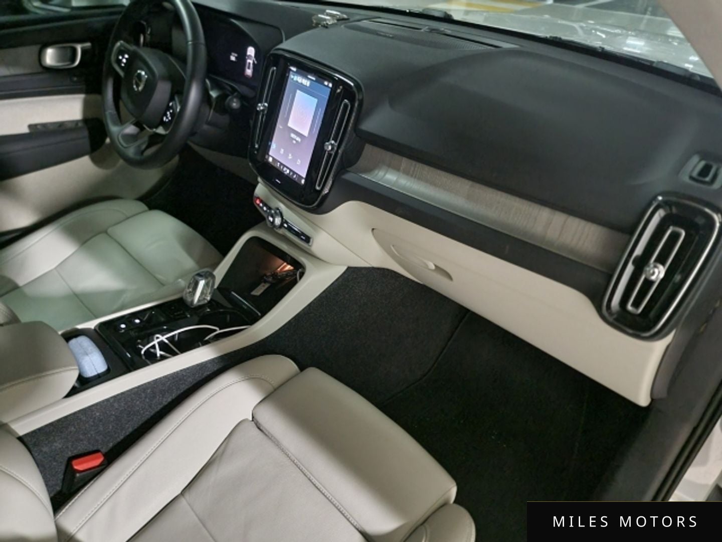 Volvo XC40 2025 — миниатюра 7