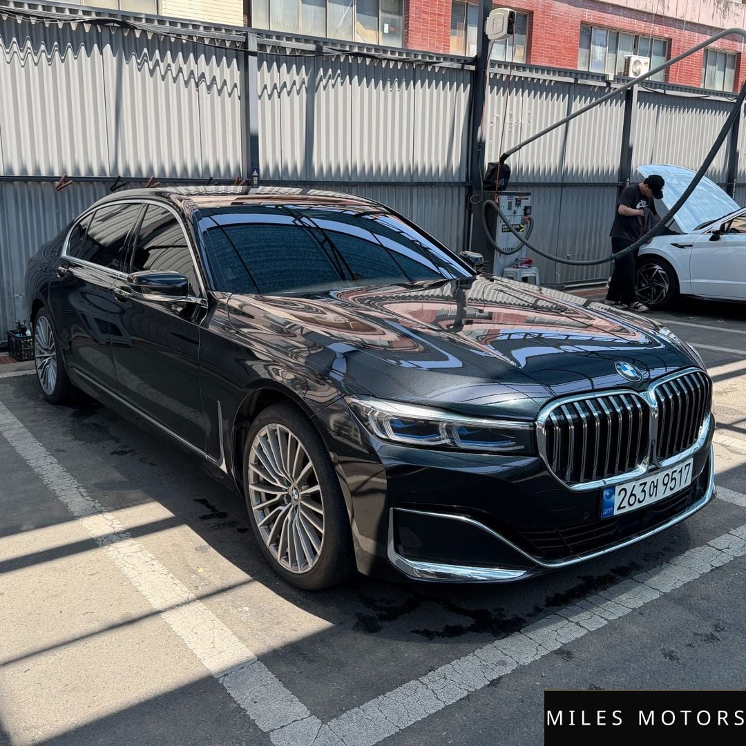 BMW 7 Series (G11) 2022 — фото 1 из 12