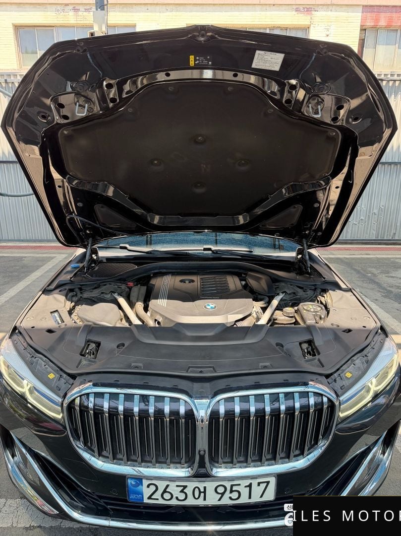 BMW 7 Series (G11) 2022 — миниатюра 6