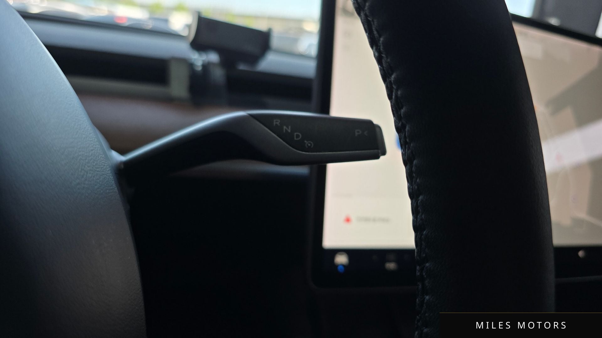 Tesla Model 3 2022 — миниатюра 8