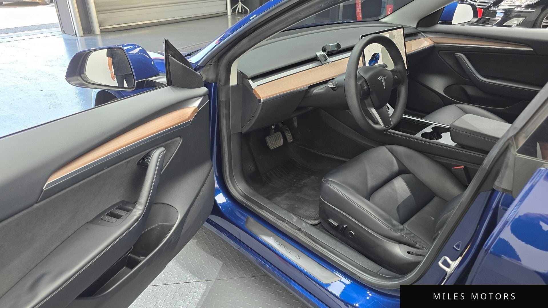 Tesla Model 3 2022 — миниатюра 9