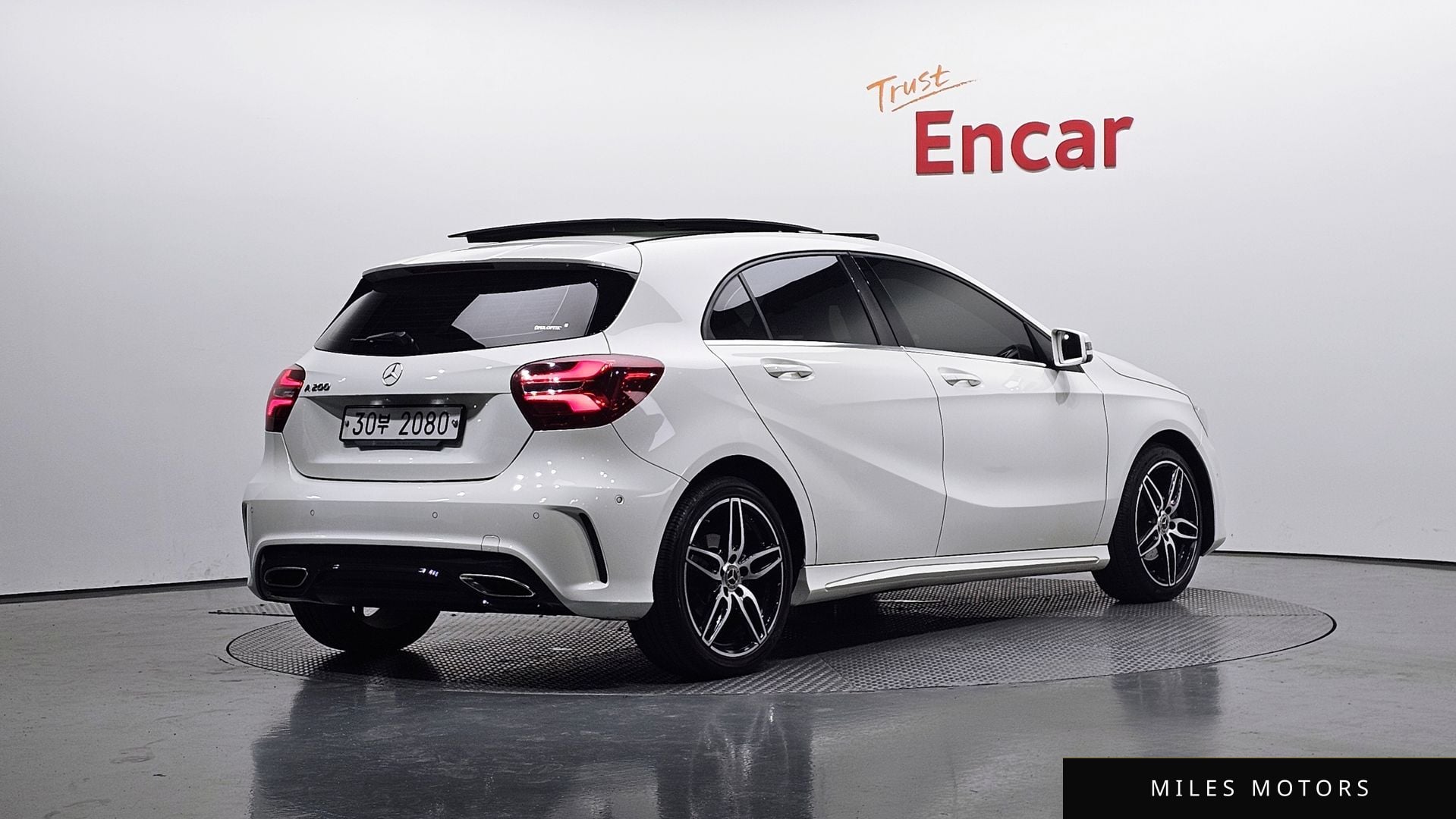 Mercedes-Benz A-Class W176 2018 — миниатюра 2