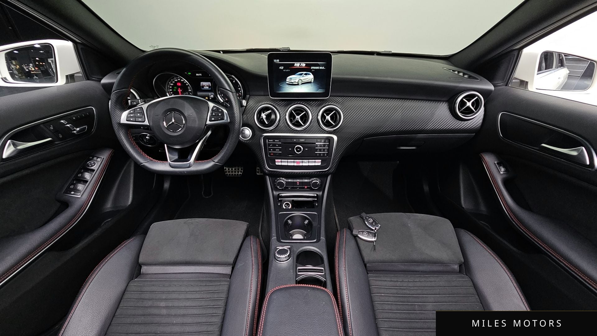 Mercedes-Benz A-Class W176 2018 — миниатюра 10