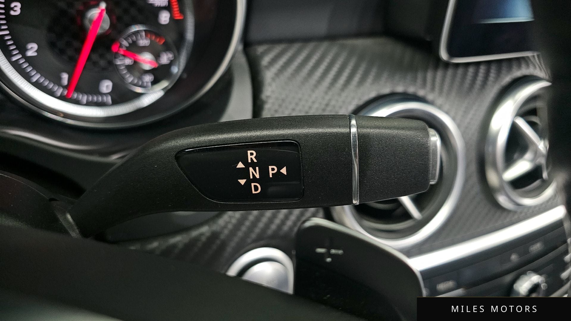 Mercedes-Benz A-Class W176 2018 — миниатюра 12