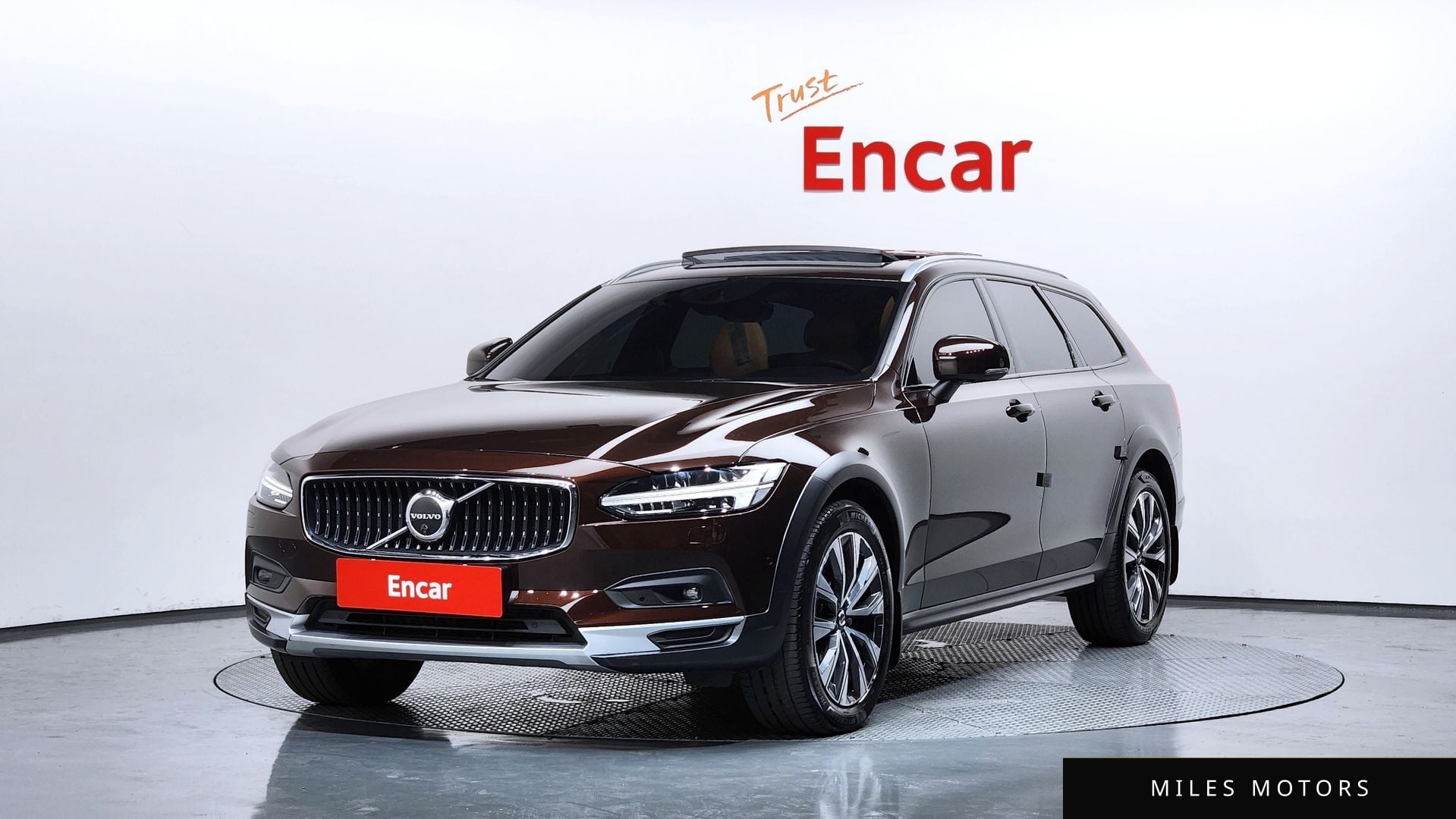 Volvo V90 2021 — фото 1 из 12