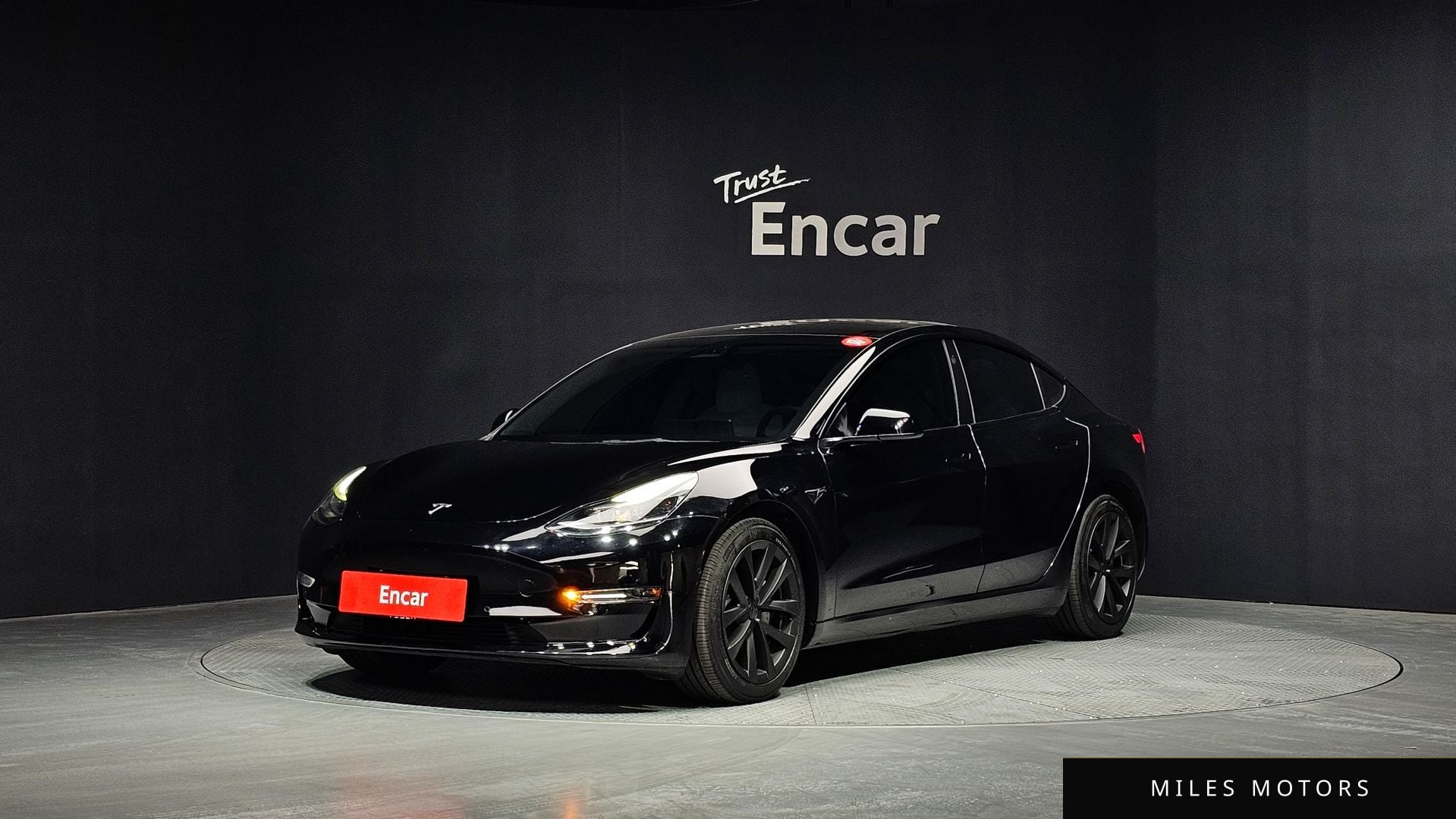 Tesla Model 3 2022 — фото 1 из 12