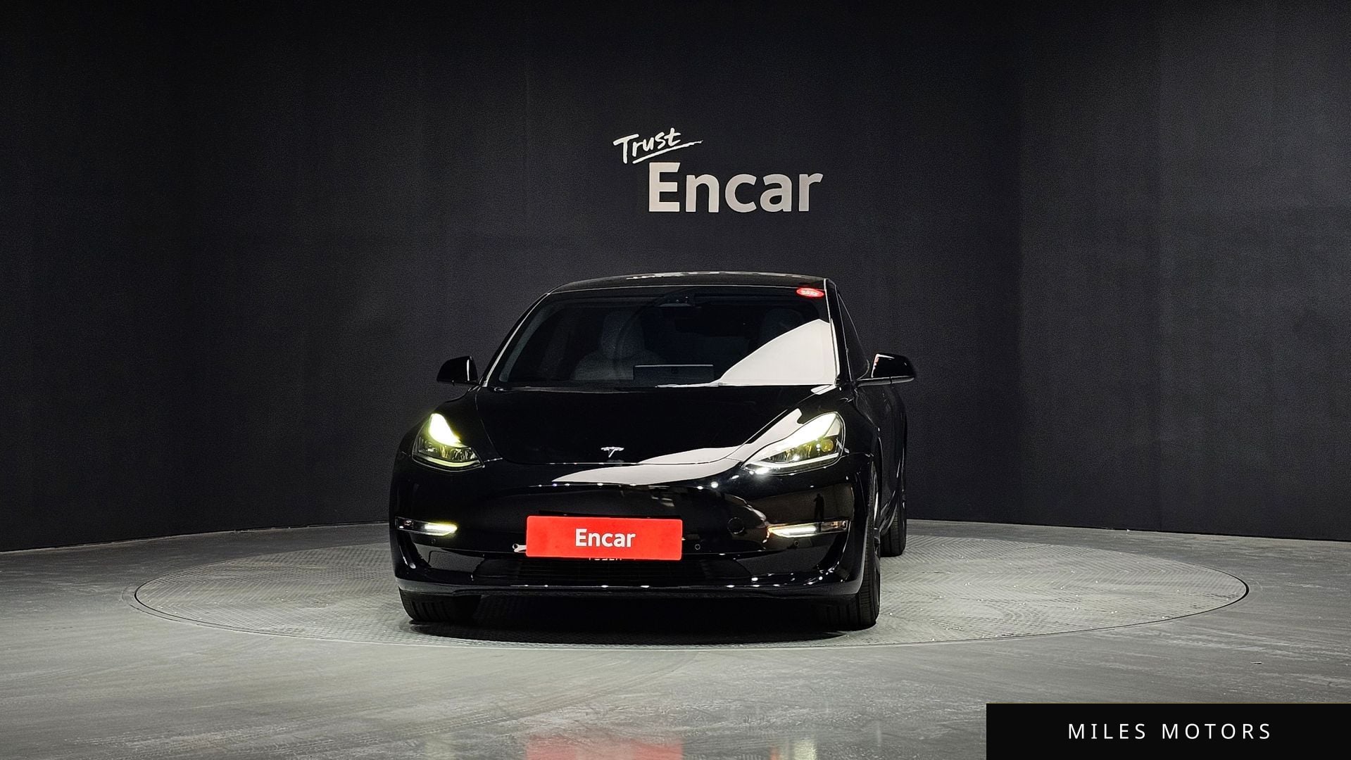 Tesla Model 3 2022 — миниатюра 3