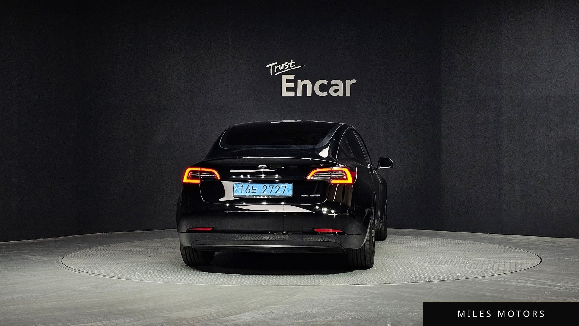 Tesla Model 3 2022 — миниатюра 4
