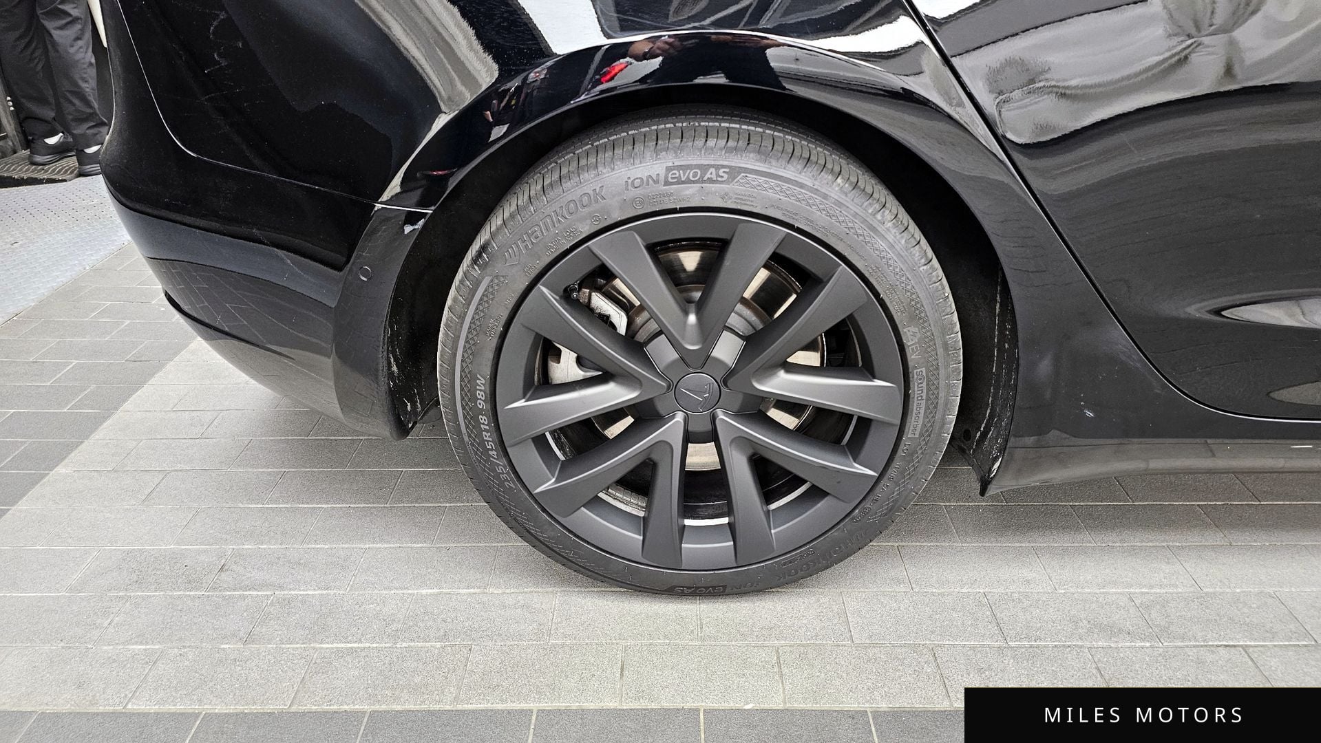 Tesla Model 3 2022 — миниатюра 5