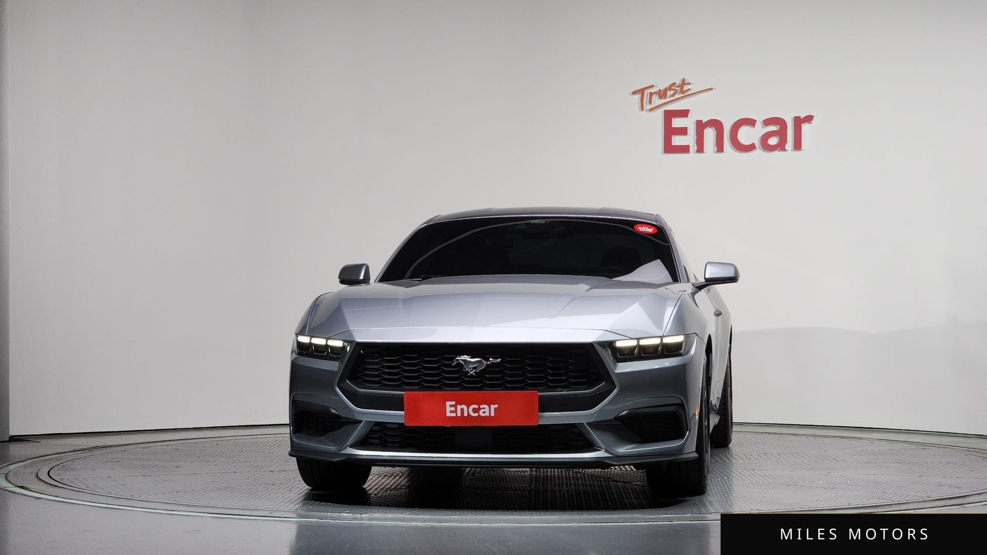 Ford Mustang 2024 — миниатюра 3