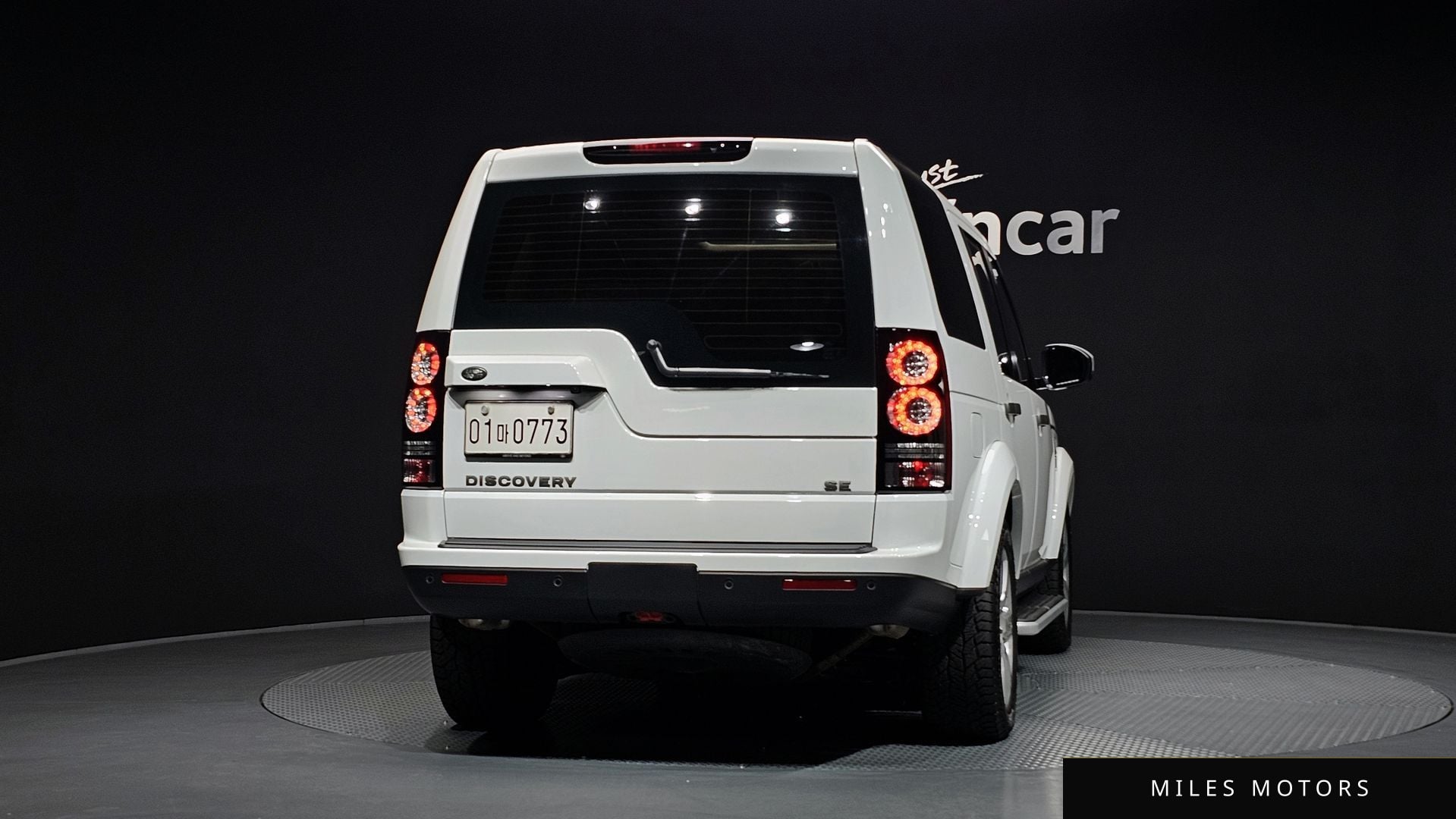 Land Rover Discovery 2016 — миниатюра 4