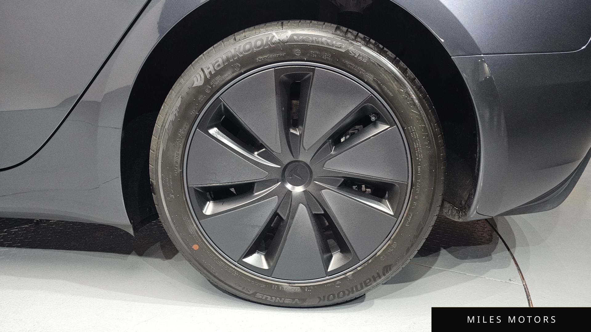 Tesla Model 3 2025 — миниатюра 6