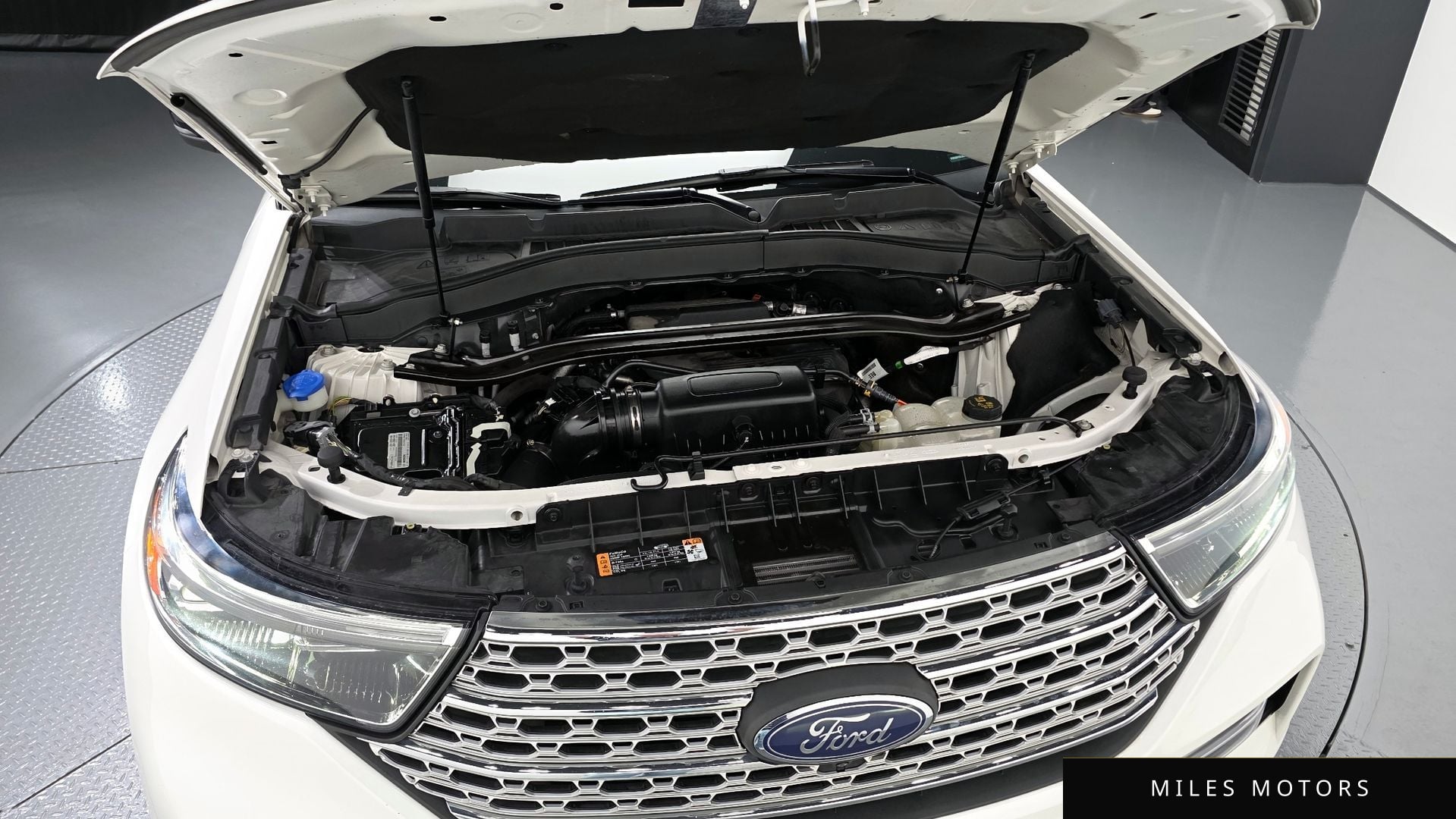 Ford Explorer 2020 — миниатюра 6