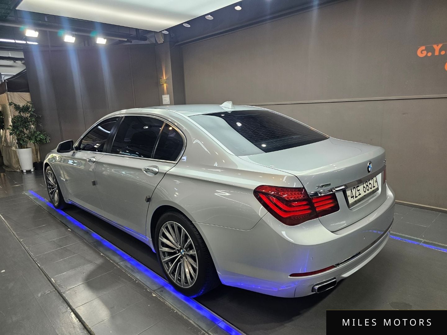 BMW 7 Series (F01) 2014 — миниатюра 6