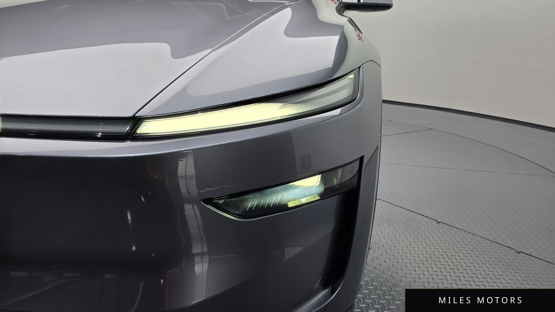 Tesla Model Y 2025 — миниатюра 7