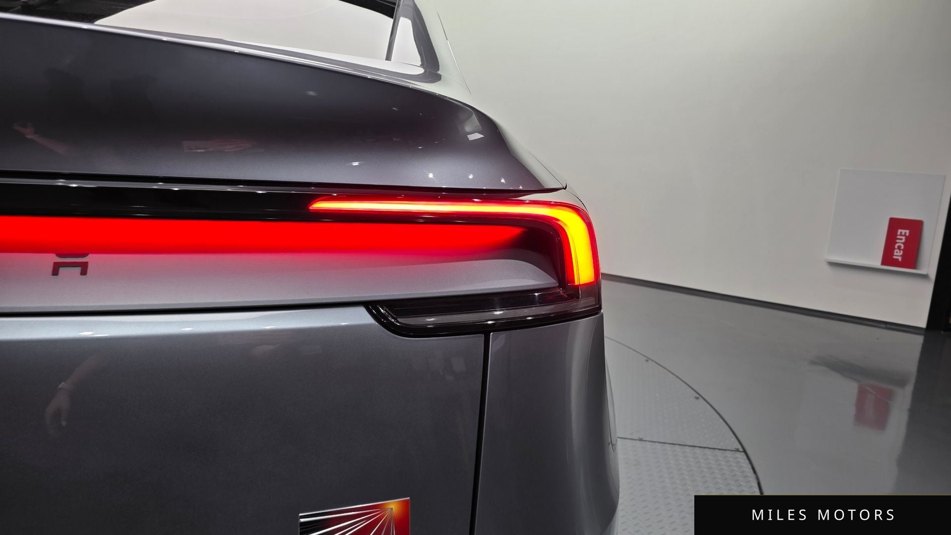 Tesla Model Y 2025 — миниатюра 8