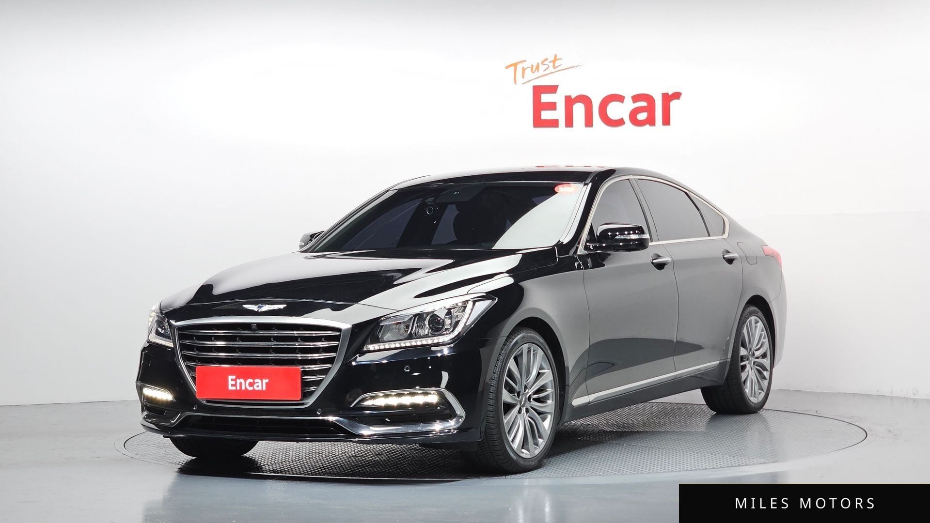Genesis G80 2017 — фото 1 из 12