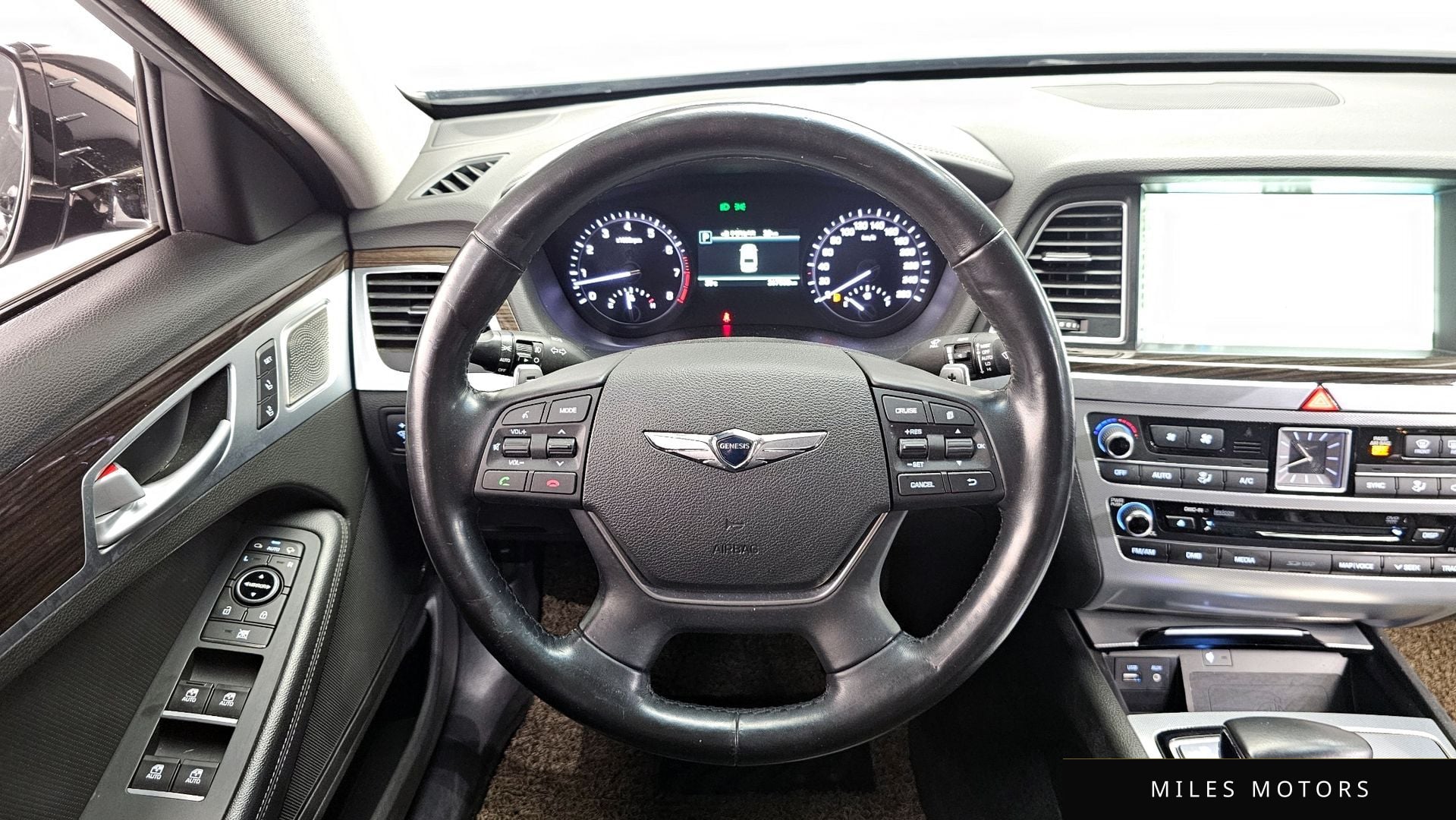 Genesis G80 2017 — миниатюра 12