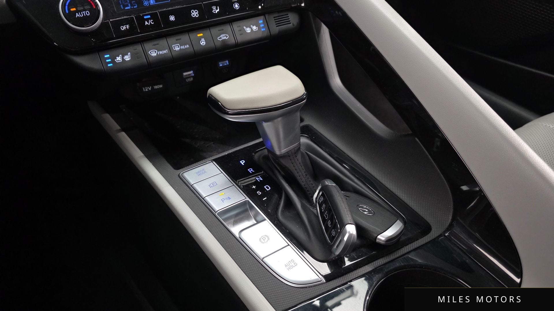 Hyundai AVANTE 2021 — миниатюра 11
