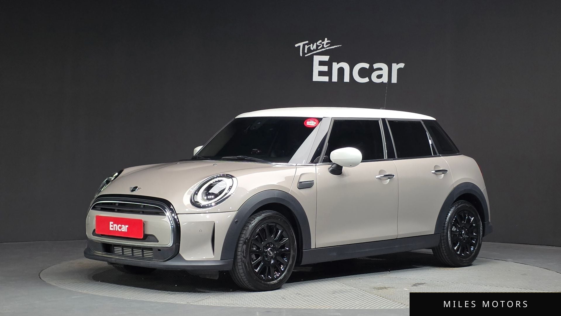 MINI Cooper 2024 — фото 1 из 12