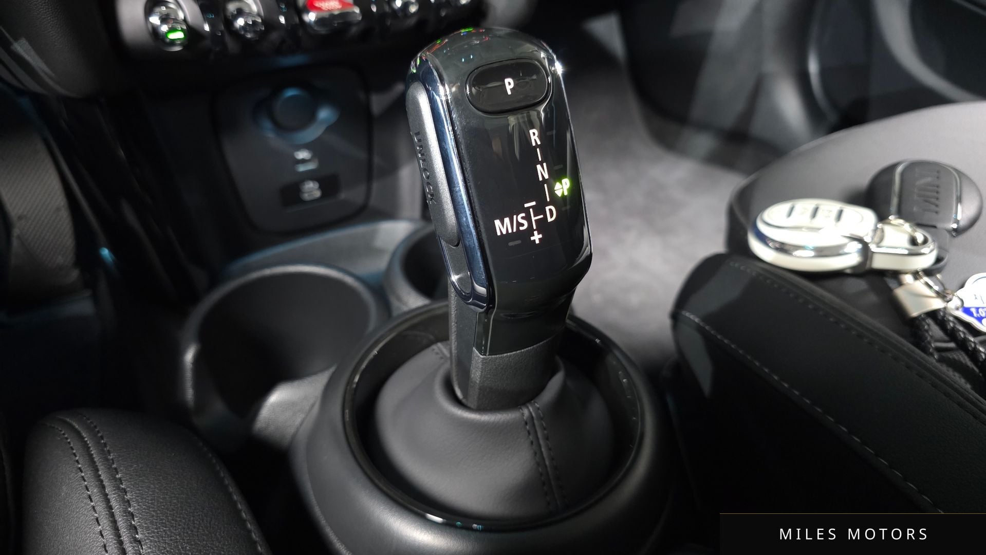 MINI Cooper 2024 — миниатюра 12