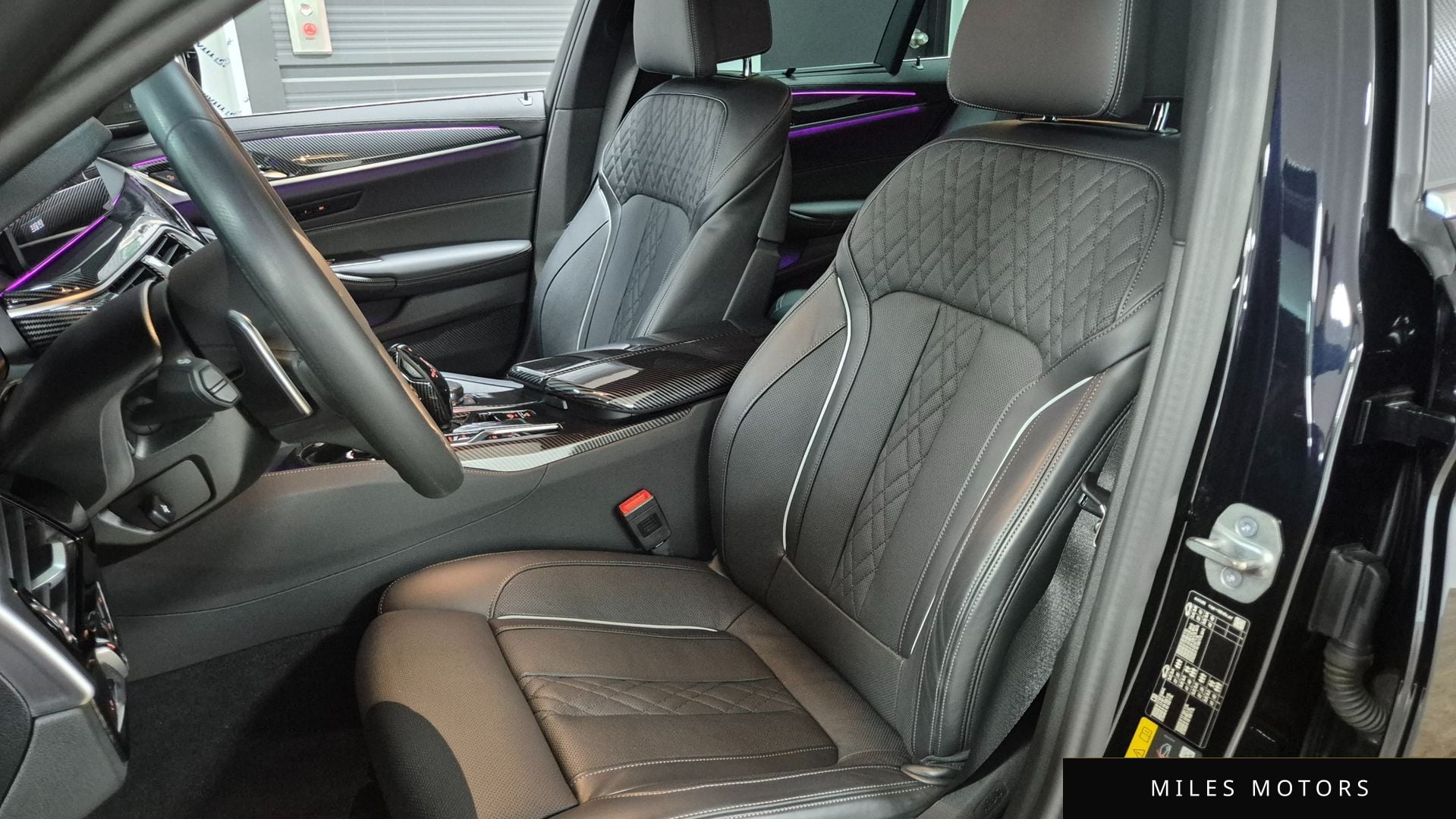 BMW 5 Series (G30) 2023 — миниатюра 10